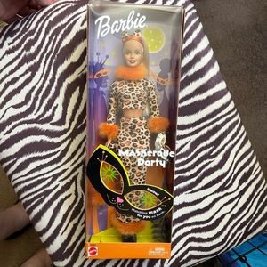 MASKerade Barbie. Brand new